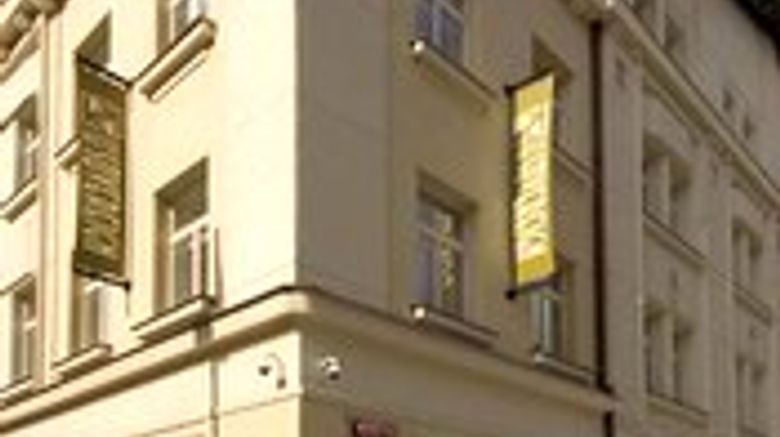 Hotel Sovereign Exterior