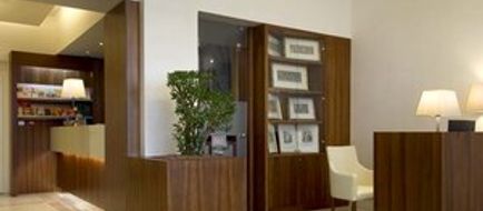 Hotel Sovereign Lobby