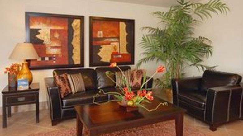 <b>Quality Inn & Suites Franklin Lobby</b>