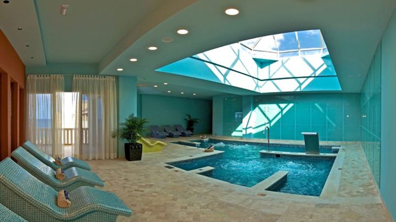 <b>Iberostar Waves Rose Hall Beach Spa</b> <b>Iberostar Waves Rose Hall Beach Spa</b>