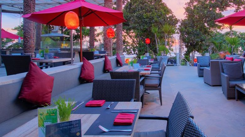 <b>FuramaXclusive Ocean Beach, Seminyak Restaurant</b>