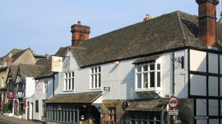 <b>White Hart Inn Exterior</b>
