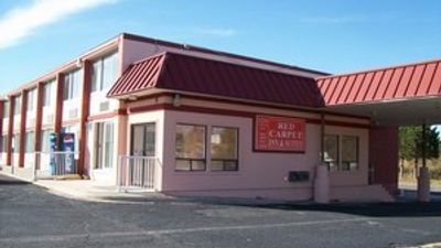 Red Carpet Inn & Suites