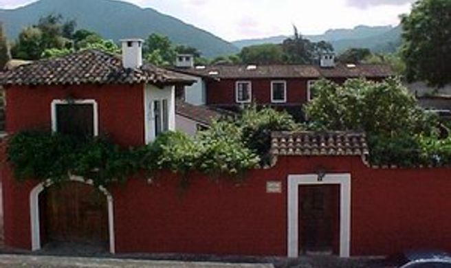 Casa Capuchinas Bed & Breakfast Exterior