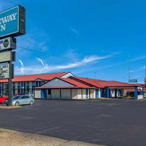 Rodeway Broken Bow Inn & RV Park