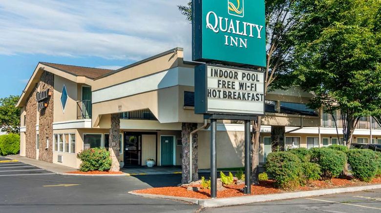 Quality Inn Klamath Falls Exterior. Images powered by <a href="https://iceportal.shijigroup.com" target="_blank" rel="noopener">Ice Portal</a>.