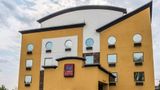 <b>Comfort Suites Exterior</b>. Images powered by <a href="https://iceportal.shijigroup.com/" title="IcePortal" target="_blank">IcePortal</a>.