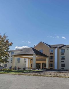 Quality Inn & Suites Pittsburgh