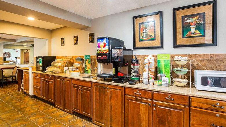 <b>Quality Inn Restaurant</b>. Images powered by <a href="https://iceportal.shijigroup.com/" title="IcePortal" target="_blank">IcePortal</a>.