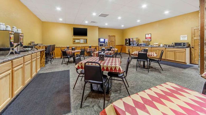 <b>Econo Lodge Inn & Suites, Brookings Restaurant</b>. Images powered by <a href="https://iceportal.shijigroup.com/" title="IcePortal" target="_blank">IcePortal</a>.