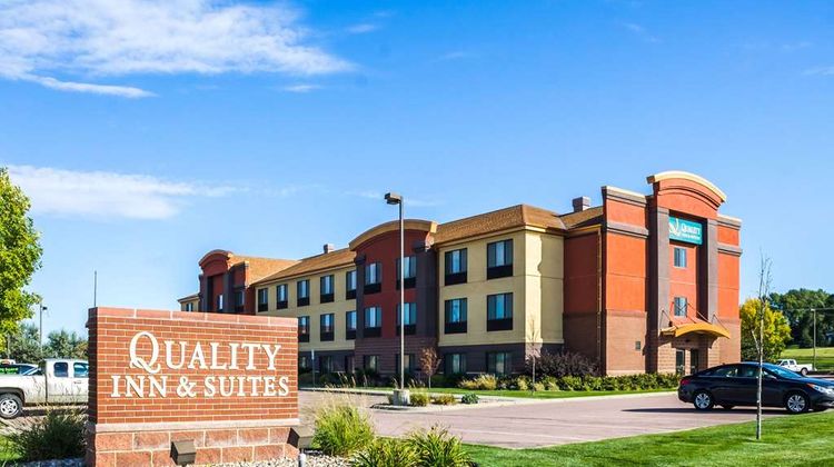 Quality Inn & Suites Sioux Falls Exterior