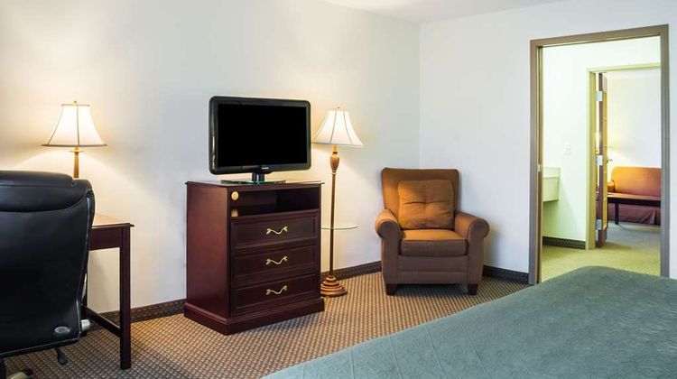 Quality Inn & Suites Sioux Falls Room
