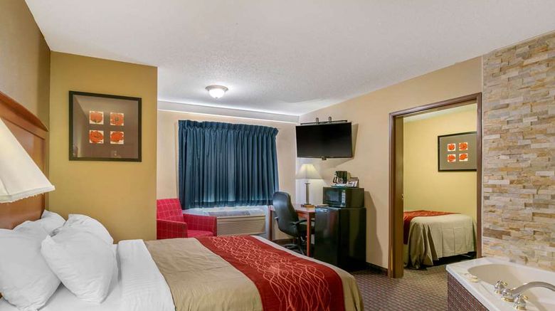 <b>Rodeway Inn Rapid City Suite</b>. Images powered by <a href="https://iceportal.shijigroup.com/" title="IcePortal" target="_blank">IcePortal</a>.