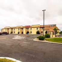 Econo Lodge Watertown