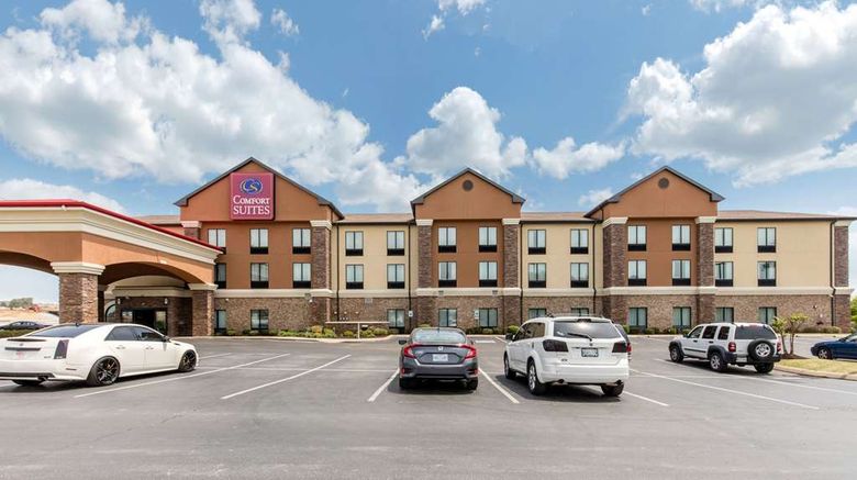 <b>Comfort Suites Exterior</b>. Images powered by <a href="https://iceportal.shijigroup.com/" title="IcePortal" target="_blank">IcePortal</a>.