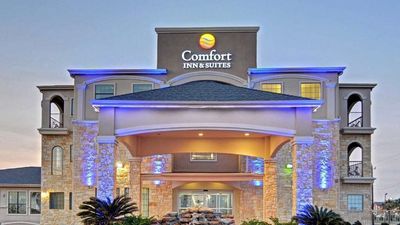 Comfort Inn & Suites Beachfront