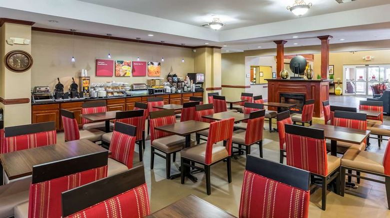 <b>Comfort Suites Restaurant</b>. Images powered by <a href="https://iceportal.shijigroup.com/" title="IcePortal" target="_blank">IcePortal</a>.
