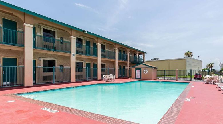 <b>Rodeway Inn Galveston Pool</b>. Images powered by <a href="https://iceportal.shijigroup.com/" title="IcePortal" target="_blank">IcePortal</a>.