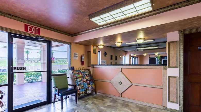 <b>Rodeway Inn Galveston Lobby</b>. Images powered by <a href="https://iceportal.shijigroup.com/" title="IcePortal" target="_blank">IcePortal</a>.