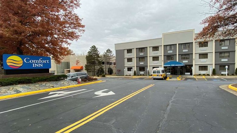 <b>Comfort Inn Dulles Intl Airport Exterior</b>. Images powered by <a href="https://iceportal.shijigroup.com/" title="IcePortal" target="_blank">IcePortal</a>.