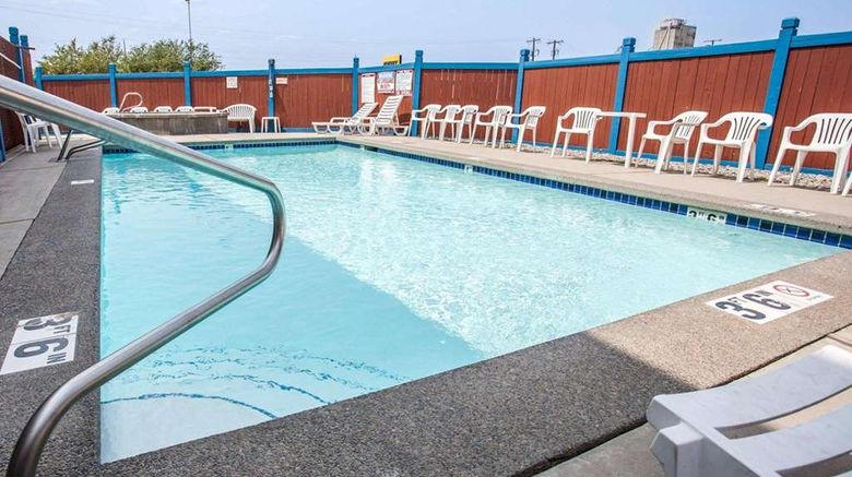 <b>Rodeway Inn & Suites Pool</b>. Images powered by <a href="https://iceportal.shijigroup.com/" title="IcePortal" target="_blank">IcePortal</a>.