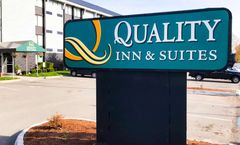 Quality Inn & Suites Everett Hotel