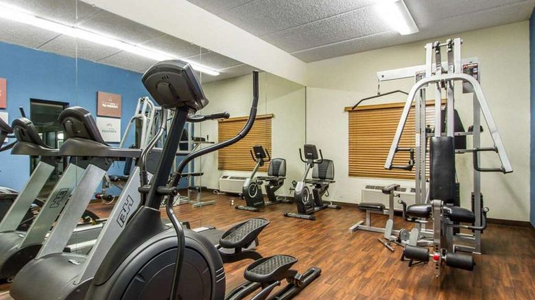 <b>Comfort Suites Airport Health</b>. Images powered by <a href="https://iceportal.shijigroup.com/" title="IcePortal" target="_blank">IcePortal</a>.