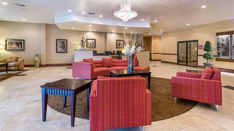 <b>Comfort Suites Lobby</b>. Images powered by <a href="https://iceportal.shijigroup.com/" title="IcePortal" target="_blank">IcePortal</a>.