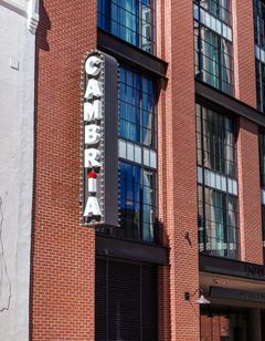 Cambria hotel & suites New Orleans Dtwn