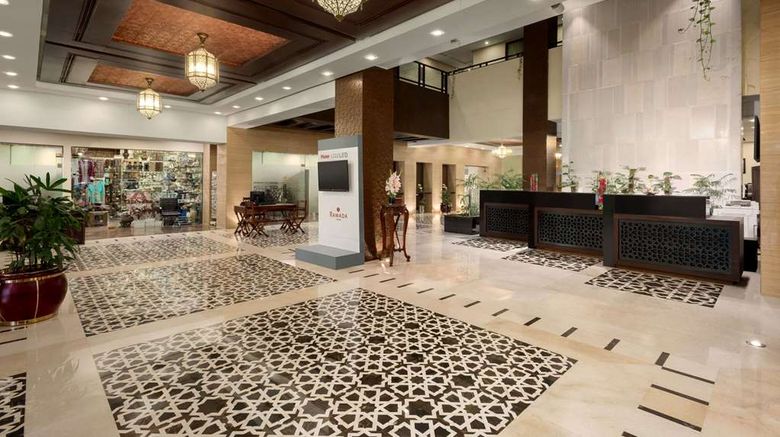 <b>Ramada Hotel Islamabad Lobby</b>. Images powered by <a href="https://iceportal.shijigroup.com/" title="IcePortal" target="_blank">IcePortal</a>.
