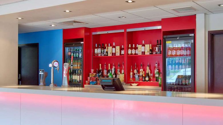 <b>Travelodge Birmingham Airport Restaurant</b>. Images powered by <a href="https://iceportal.shijigroup.com/" title="IcePortal" target="_blank">IcePortal</a>.