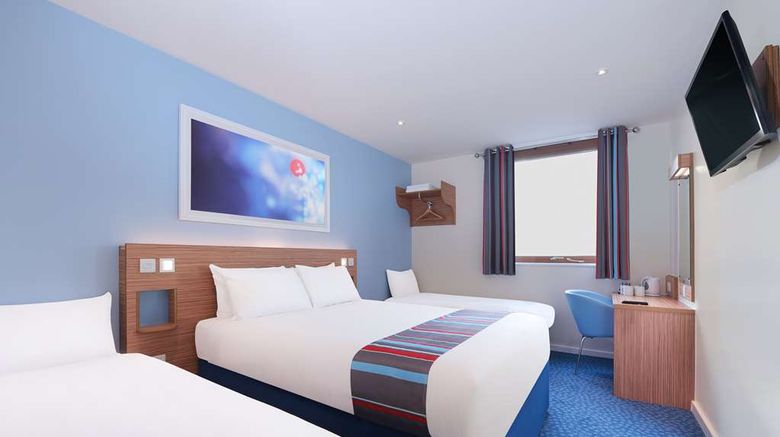 <b>Travelodge Birmingham Newhall St Room</b>. Images powered by <a href="https://iceportal.shijigroup.com/" title="IcePortal" target="_blank">IcePortal</a>.