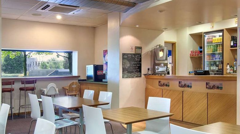 <b>Travelodge Birmingham Fort Dunlop Restaurant</b>. Images powered by <a href="https://iceportal.shijigroup.com/" title="IcePortal" target="_blank">IcePortal</a>.