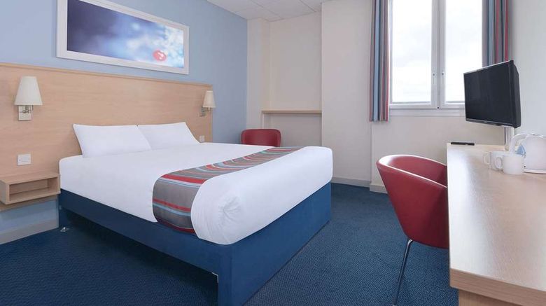 <b>Travelodge Birmingham Sutton Coldfield Room</b>. Images powered by <a href="https://iceportal.shijigroup.com/" title="IcePortal" target="_blank">IcePortal</a>.