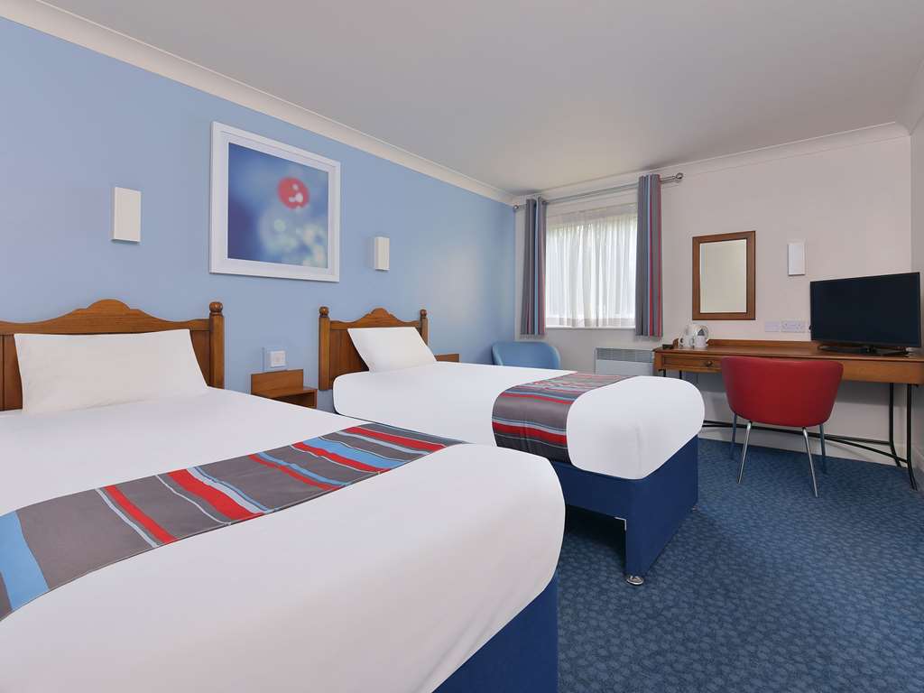 Travelodge hotsell pillow supplier