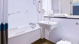 <b>Travelodge London Clapham Room</b>. Images powered by <a href="https://iceportal.shijigroup.com/" title="IcePortal" target="_blank">IcePortal</a>.