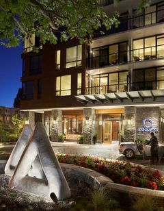 The Oswego Hotel