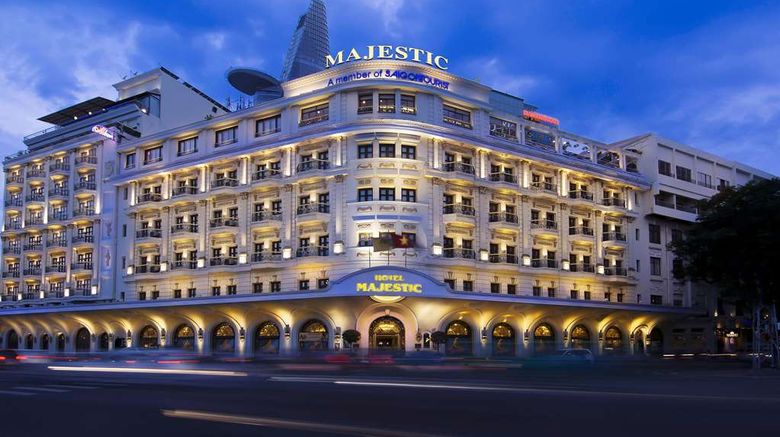 Khách Sạn Majestic Saigon Tuyển Dụng