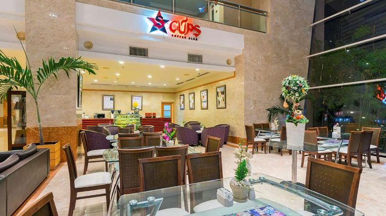 <b>Bayview Hotel Melaka Restaurant</b>. Images powered by <a href="https://iceportal.shijigroup.com/" title="IcePortal" target="_blank">IcePortal</a>.