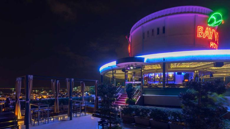 <b>Bayview Hotel Georgetown Penang Restaurant</b>. Images powered by <a href="https://iceportal.shijigroup.com/" title="IcePortal" target="_blank">IcePortal</a>.