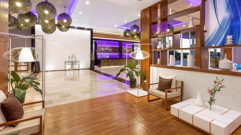 <b>Paradisus Los Cayos Lobby</b>. Images powered by <a href="https://iceportal.shijigroup.com/" title="IcePortal" target="_blank">IcePortal</a>.
