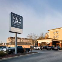 Red Lion Inn & Suites Saraland