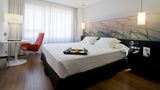 Axor Barajas Hotel Room