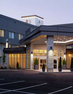 DoubleTree by Hilton Montreal Airport