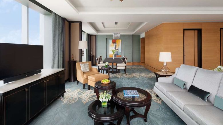 <b>Shangri-La Hotel Bengaluru Suite</b>. Images powered by <a href=https://www.travelagewest.com/Hotels/Bengaluru-India/