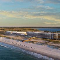 Lodge at Gulf State Park, Hilton Hotel