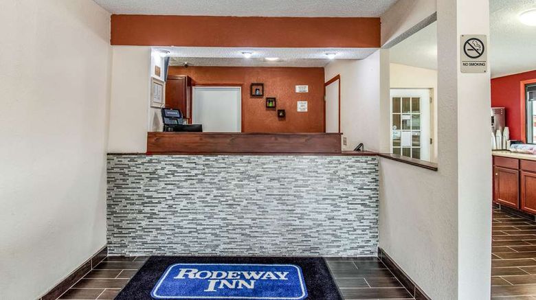 <b>Rodeway Inn Dayton South/Miamisburg Lobby</b>. Images powered by <a href="https://iceportal.shijigroup.com/" title="IcePortal" target="_blank">IcePortal</a>.