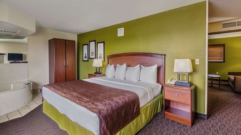<b>AmericInn by Wyndham Wahpeton Suite</b>. Images powered by <a href="https://iceportal.shijigroup.com/" title="IcePortal" target="_blank">IcePortal</a>.