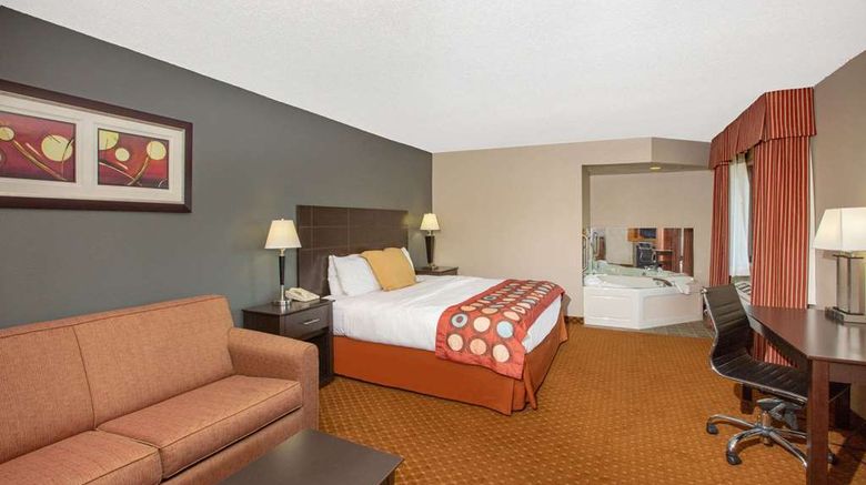 <b>AmericInn by Wyndham Coralville Suite</b>. Images powered by <a href="https://iceportal.shijigroup.com/" title="IcePortal" target="_blank">IcePortal</a>.