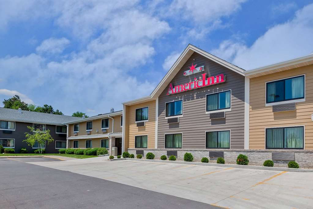 Brookstone Lodge and Suites Emmetsburg IA Hotels GDS